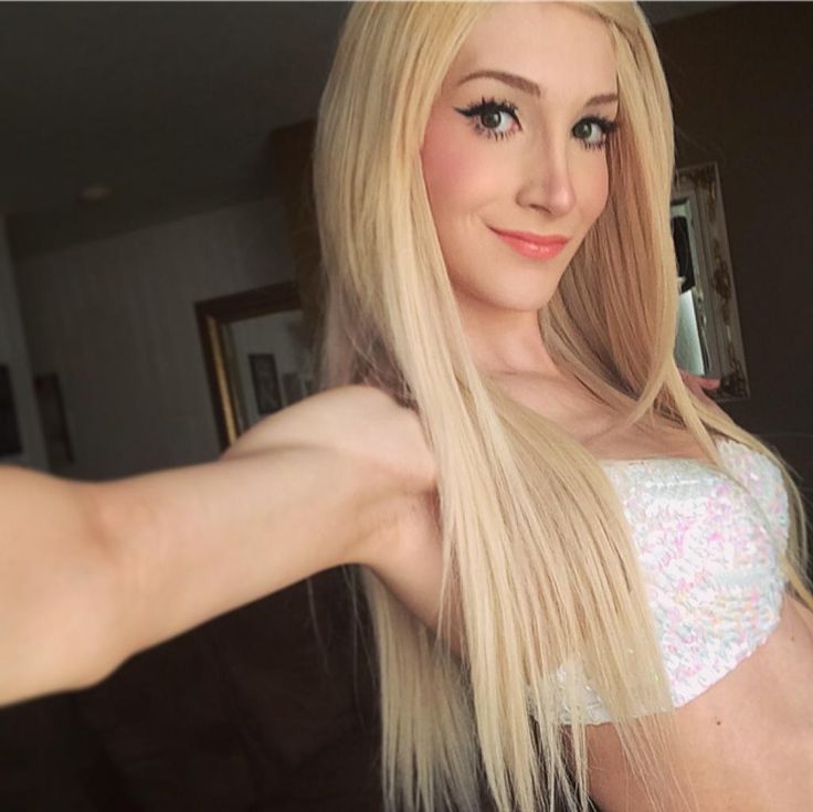Sexy blonde transgender girl ludmila