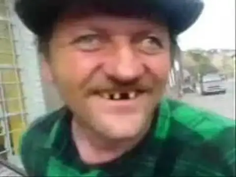 dzony77 - To trzeba byc mentalnym żulem żeby Nasdaq robił 300pkt a moje śmieci k---a ...