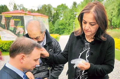 niecodziennyszczon - Na szczęście naszej głowie państwa nie straszne są takie kuszące...