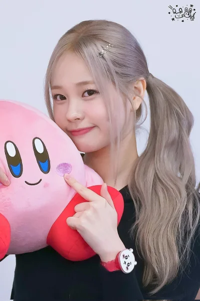 XKHYCCB2dX - #koreanka #jihan #weeekly