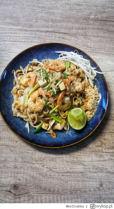 MorDrakka - Dziś na obiad Pad Thai
#gotujzwykopem #jezdzzwykopem #jedzenie #padthai