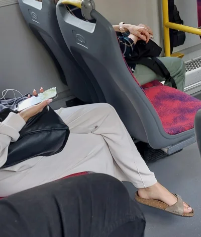 iontal - Julczyska jeżdżą po Warszawie i wiadomo... Bonus stopny w komentarzu.

#p0lk...