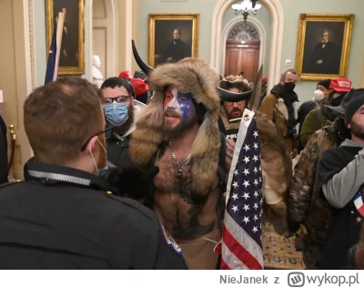 NieJanek - @NaczelnyWoody: @eMaTee Nie tylko w Polsce prawica wyprała swoim wyborcom ...