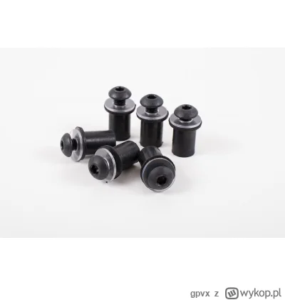 gpvx - @dfg1: Dobrze, tak wyglądają te śruby:
https://allegro.pl/oferta/sruba-do-moco...