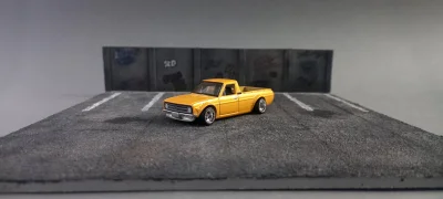 SzubiDubiDu - Hotwheels Premium - Datsun Sunny '75 pickup 

#resoraki #hobby