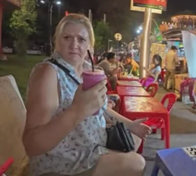 ZdumionyMariusz - #raportzpanstwasrodka

Muminowi chyba smakuje smoothie, wnioskując ...