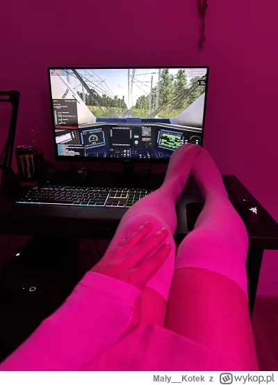 Maly__Kotek - MKM - Mikol Kocha Mikola ʕ•ᴥ•ʔ Wesołych Walentynek
#femboy #teczowepask...