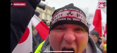 BezczelnySurfer - Pis ściągnął neonazistów na swój protest rolasów. 
W sumie to konfi...