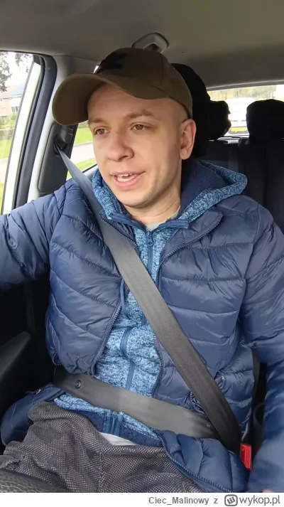 Ciec_Malinowy - Czemu w tle jest auto na żółtych blachach? Czyżby Sebastian był w de ...