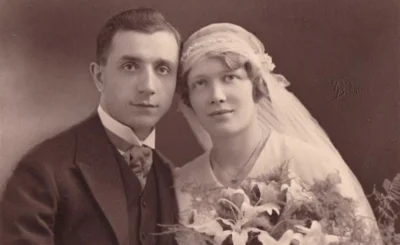 a.....e - Twój dziadek musiał się napracować 10 razy mniej, żeby wyrwać 20 razy lepsz...