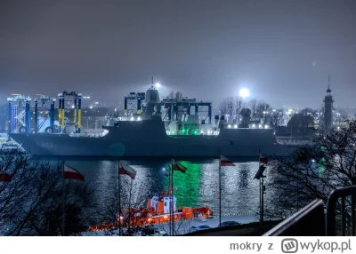 mokry - Holenderska fregata rakietowa HNLMS Tromp w Gdańsku, 11.02.2025. Zdjęcie wyko...