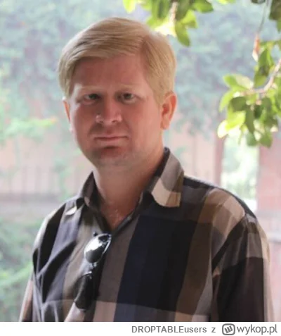 DROPTABLEusers - bo polacy to wyblakli z braku słońca hindusi, a nie żadni europejczy...