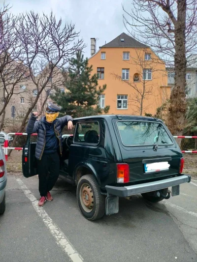 Owlosiaty-Dzik - Kupiłem se auto
#!$%@? Łade 
Nie chce #!$%@? jeździć 
#!$%@? na nio ...