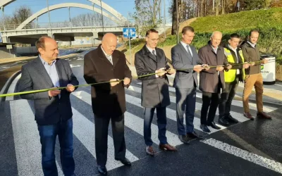 Hodofca - >No właśnie o tym piszę. Kolej ta powinna całkowicie ominąć Łaziska i Mikoł...