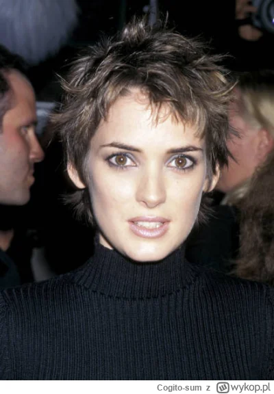Cogito-sum - > Winona wygląda lepiej w długich.

@WielkiNos: