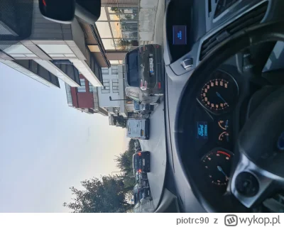 piotrc90 - Update, wiozę sobie jakieś rogaliki teraz ( ͡° ͜ʖ ͡°)