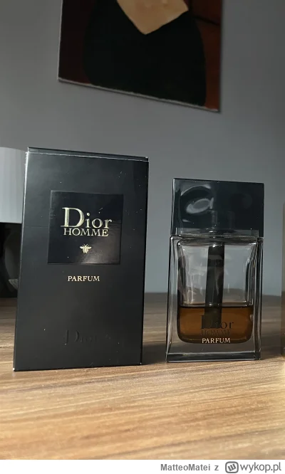 MatteoMatei - Dior Homme Parfum 
Batch z 2024 roku. Posiadam oryginalne pudełko. Ubyt...