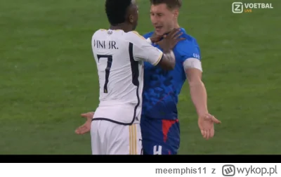 meemphis11 - #mecz 
Ten gość jest chory psychicznie
I potem jeszcze coś szczeka do tr...