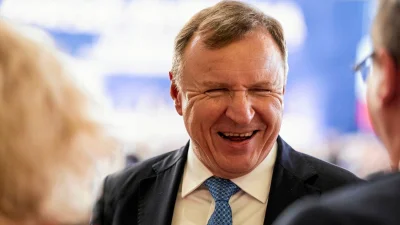 Charleswhite - On też liczy na to, że nie zagłosujesz na Trzaska.

#wybory #polityka ...