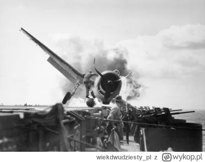 wiekdwudziesty_pl - 10 październik 1943, lądowanie awaryjne należącego do U. S. Navy ...