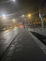 Karolaaa555 - Lubię se połazić po nocach. Zawsze jakoś bawi mnie, że w środku dnia to...