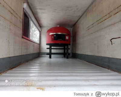 Tomszyk - @vinmcqueen w kuchni (plis nie mówić straży pożarnej jak mi dom spłonie) XD...