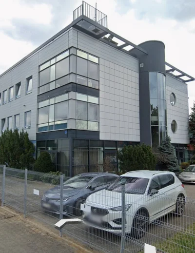 witam12 - @PajonkMondry: jeżeli o ten budynek chodzi to jest siedziba producenta ATM ...