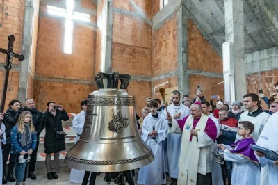 oczywiscie_ - W Krakowie stabilnie ( ͡° ͜ʖ ͡°)

Dzwon kościoła św. JP II przeszkadza ...