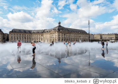 blisko_kebab - @bombel321 w Bordeaux numer z kałuża pięknie się udał, Le Mirorir d'eu