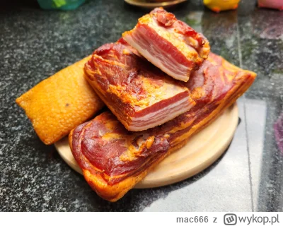mac666 - Boczek wędzony na zimno.

#gotujzwykopem #wedzenie