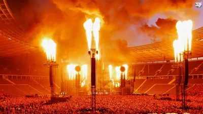 kidi1 - Wyobraźcie sobie koncert Deicide zrobiony z rozmachem i efektami z koncertu R...