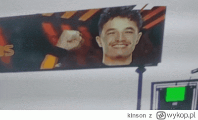 kinson - Lando Norris próbujący wrzucić pierwszy bieg na starcie Grand Prix na Zaandv...