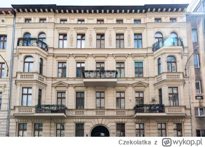 Czekolatka - @villager: peak to 1920r i mury grubości 1m. Tramwaj za oknem jedzie, a ...