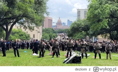 deziom - W WOLNOSCIOWYM Teksasie, policja rozbiła pokojowy protest studentów przeciwk...