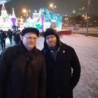 assninja - @Bananowysorbet38: a gdzie wg ciebie się spotykali z ruskim szpiegiem wyda...