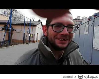 gamczi - >ten głosik 2:59
#kononowicz