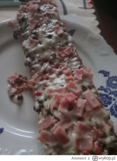 Anonim5 - #przegryw zapiekanka yemy za 3.99 zł dla chuopa #jedzzwykopem #yemy