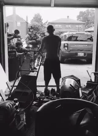 bizzi0801 - Mariusz 15 minut po powrocie z izby do mieszkania 
#danielmagical