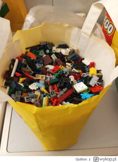 Qullion - Jeszcze tyle do posortowania #lego. Połowa z tych 8,5 kg to były podróby i ...