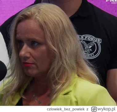 czlowiekbezpowiek - #famemma typiara co zesrana tam stała przed potężną menelicą ( ͡°...