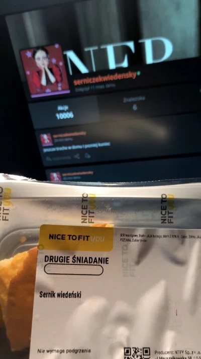 ChillExecutiveOfficer - Śniadanie z @serniczekwiedensky

Polecam, nie wymaga podgrzan...