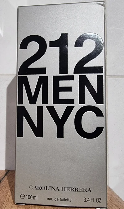 UlicznyMatador - Świry, pytanie: czy ta Carolina to podróba? Po czym poznać?

Na pude...