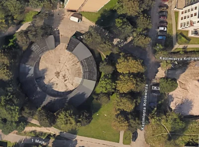 Lefty - @JaneAhonnen-PokonamCie: niejedna taka starożytna budowla się zachowała