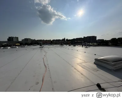 yazir - #pracbaza ciepło fajnie ciągamy druty po dachu  ( ͡° ͜ʖ ͡°)