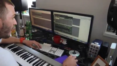 DavyX - Co teraz robi Robert M?
#muzyka #dj #robertm #edm