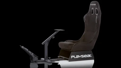 Vizley - Mam od kilku tygodni zajawe na f1, kupiłem Thrustmastera T300RS ale jest kil...