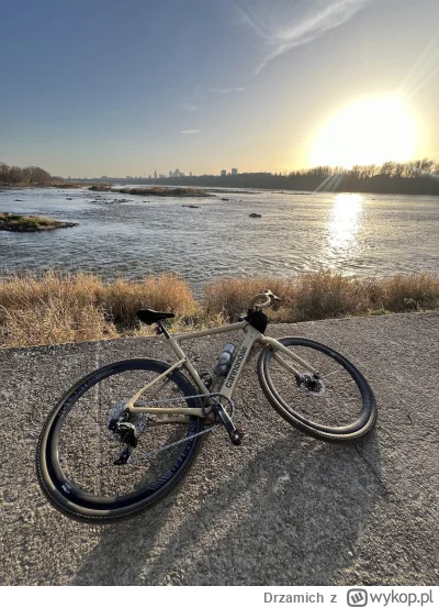 Drzamich - 644 169 + 55 + 7 + 7 + 8 + 35 + 35 = 644 316

Korzystna pogoda (tzn. 5 sto...