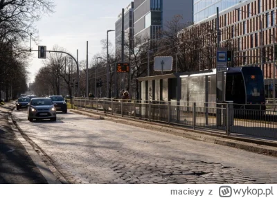 macieyy - Drodzy Wrocławianie, chciałbym wam przypomnieć, że patałachy zarabiają z wa...