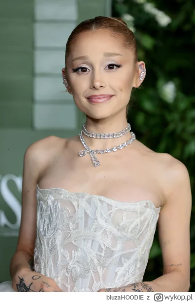 bluzaHOODIE