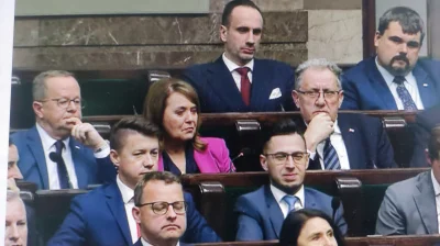 Marianoo21 - Holecka poszła do Sejmu? 
#sejm #polityka #tvp